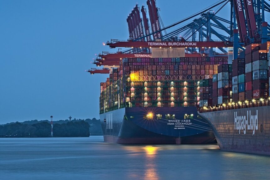 port, ship, water, nature, sea, crane, freight, export, import, charge, logistics, container